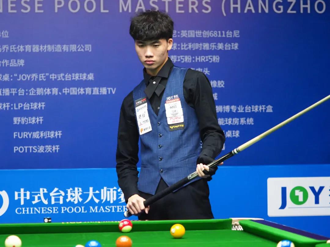 截然不同的 截然不同的