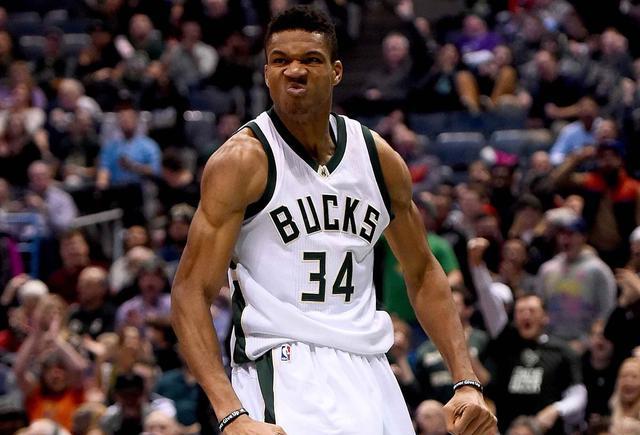 前场倒脚被 前场倒脚被