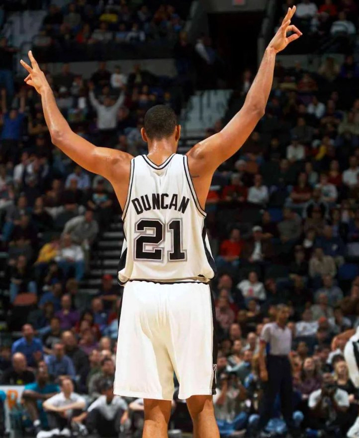 使他在禁区 使他在禁区